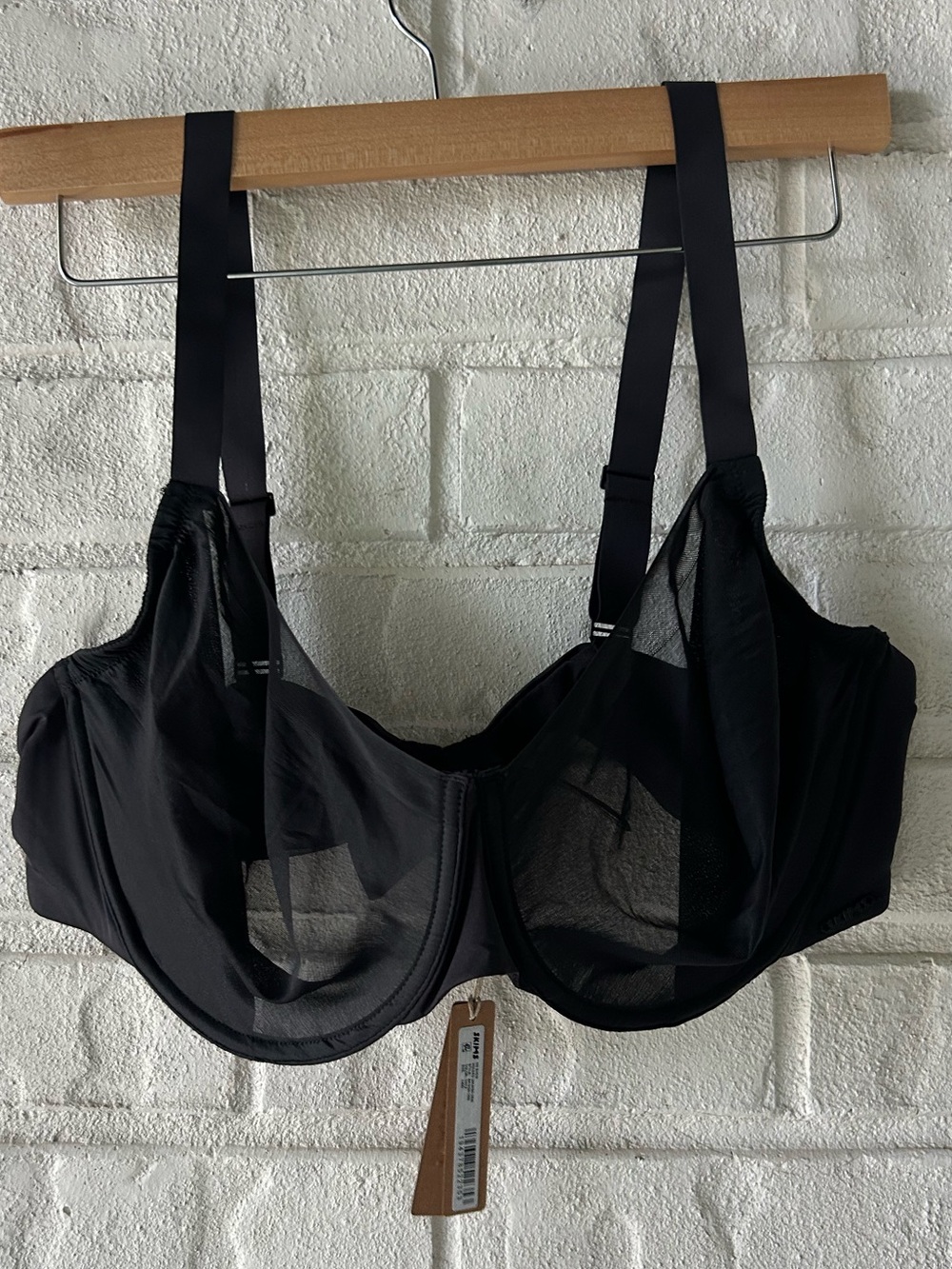 SKIMS NWT BRA no show